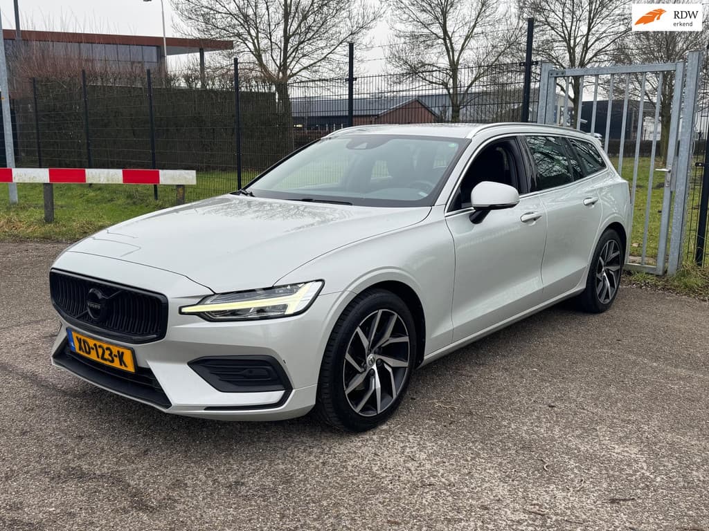 Volvo V60 2.0 D4 190PK Momentum Leder LED Camera Nw Model