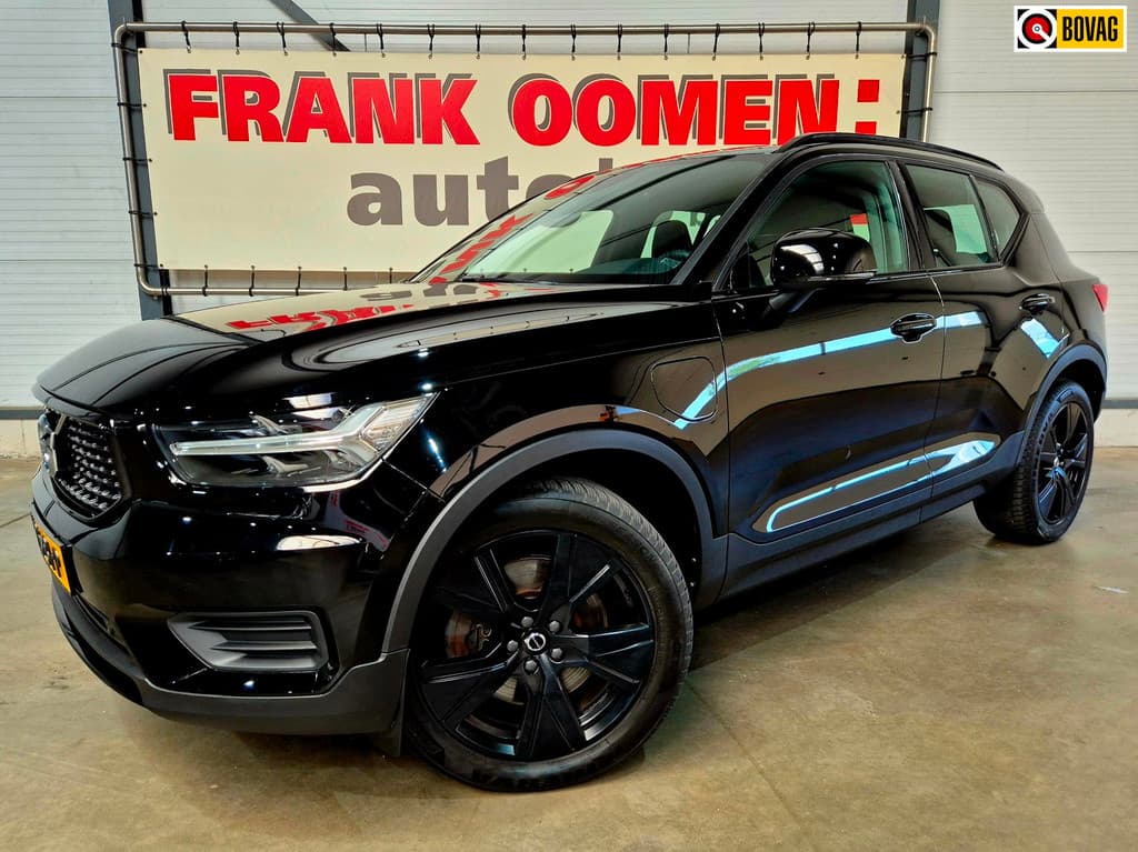 Volvo XC40 1.5 T4 211PK Recharge R-Design PHEV + 1e eigenaar|Dealer OH|LED|Keyless|19"LMV|Black on Black|Virtual|Climate|Sfeerverl — foto 1 van 25
