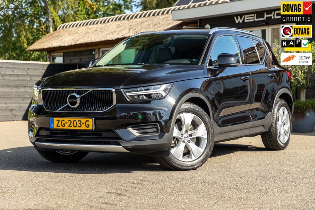 Volvo XC40 2.0 T4 Momentum Pro I Camera I apple android I zeer netjes I — foto 1 van 25