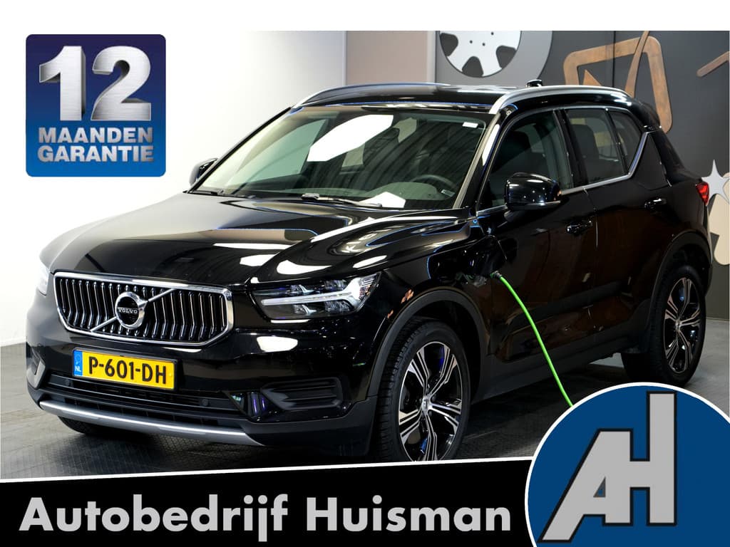 Volvo XC40 1.5 T4 Recharge 155kW/211pk DCT7 Inscription ADAPT.CRUISE + PILOT ASSIST + NAPPA LEER + NAVI SENSUS + LANE ASSIST + STUUR-&STOELVERWARMING + CAMERA + STYLING PAKKET + KEYLESS ENTRY&GO + EL.TREKHAAK + PARKSENSOREN V&A + 19” LM-VELGEN!!