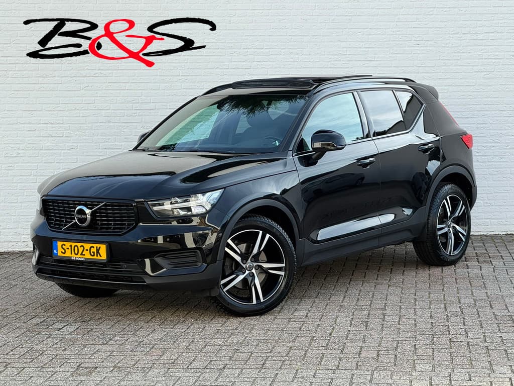 Volvo XC40 2.0 T4 R-Design Automaat Pano Trekhaak Camera Adaptive Cruise Leder Carplay Harman/Kardon All-Season banden — foto 1 van 25