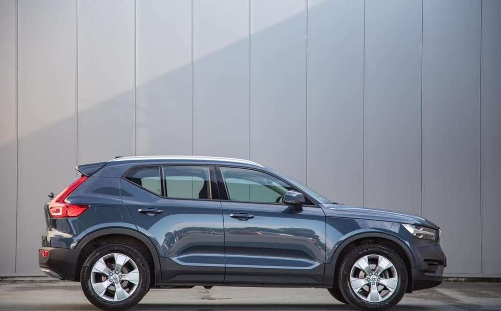 Volvo XC40 1.5 T2 Business Pro 1e Eig|Ori.NL|BLIS|Camera|Keyless|Trekhaak|NAP — foto 1 van 24