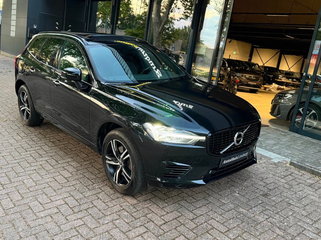 Volvo XC60 2.0 Recharge T6 AWD R-Design|Pano|Camera|CarPlay|Zwart-Zwart