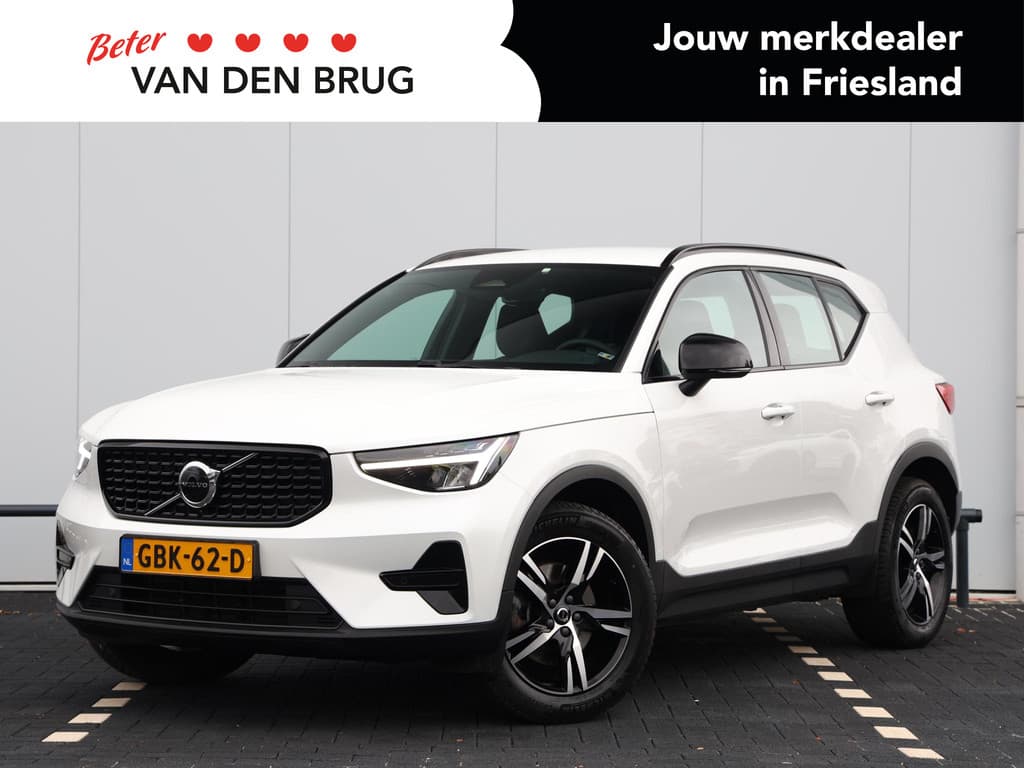 Volvo XC40 2.0 B4 Plus Dark — foto 1 van 25