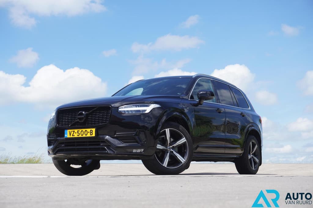 Volvo XC90 2.0 D5 * 4X4 * Grijs kenteken * LUXE * R-Design — foto 1 van 25