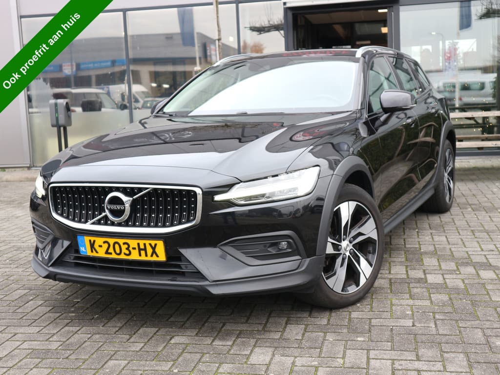 Volvo V60 Cross Country 2.0 B5 AWD Pro NAVI ADAP CRUISE — foto 1 van 25