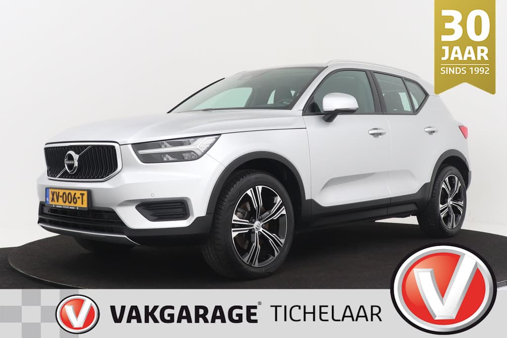 Volvo XC40 2.0 T4 Momentum | Uitklap Trekhaak | Org NL | Digital Cockpit | Camera | Stoelverwarming | — foto 1 van 25