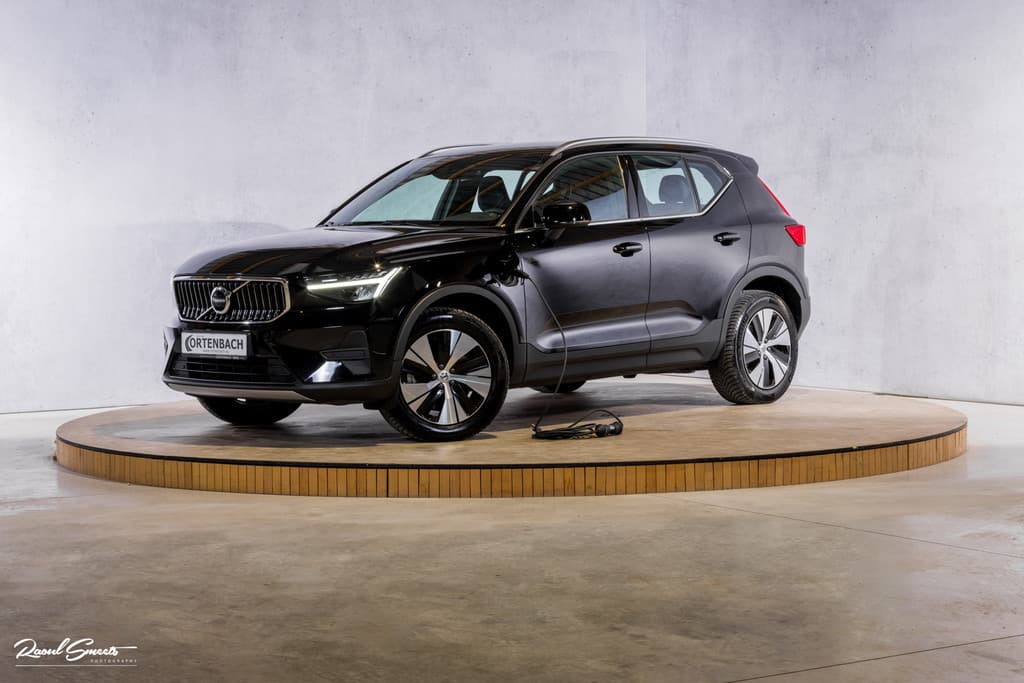 Volvo XC40 1.5 T4 Plug-in hybrid Plus Bright — foto 1 van 25