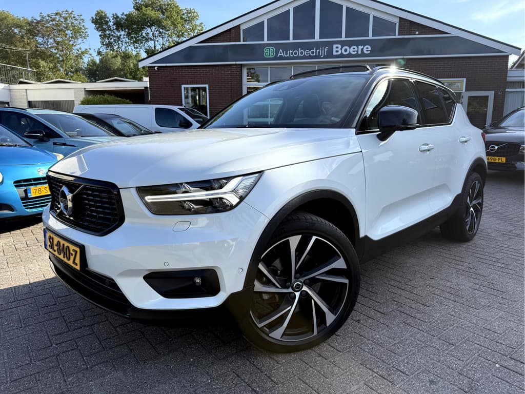 Volvo XC40 2.0 T5 AWD R-Design Intro Edition — foto 1 van 22