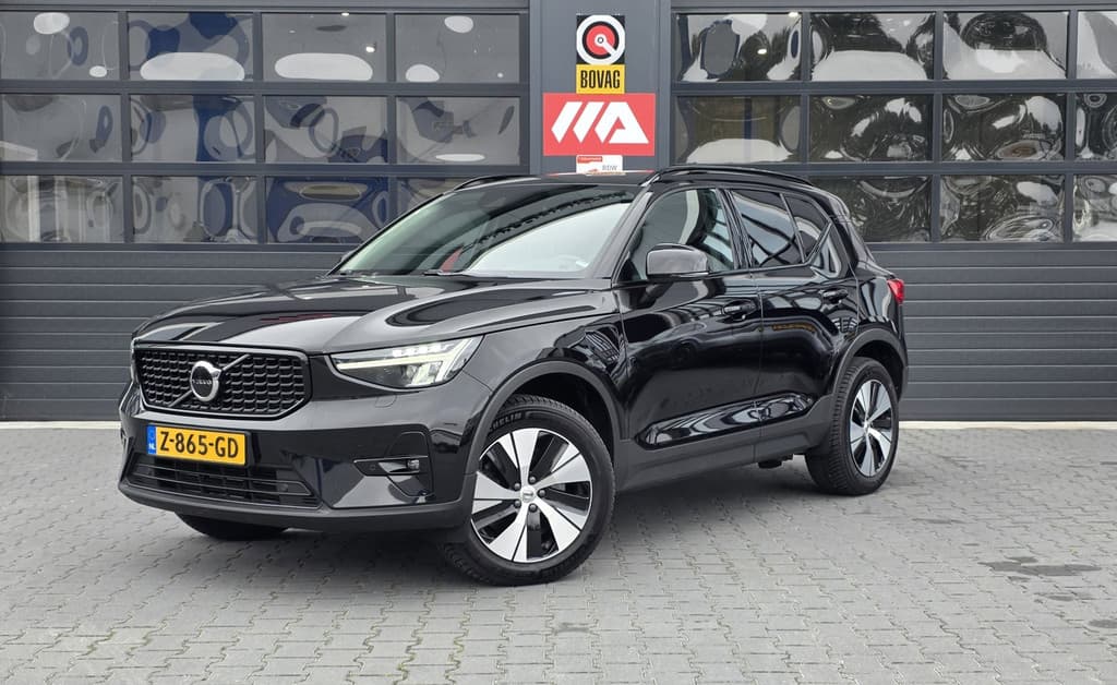 Volvo XC40 1.5 T5 Plug-in hybrid Plus Bright | TREKHAAK | LEDER | 1E EIGENAAR | WINTERPAKKET — foto 1 van 25
