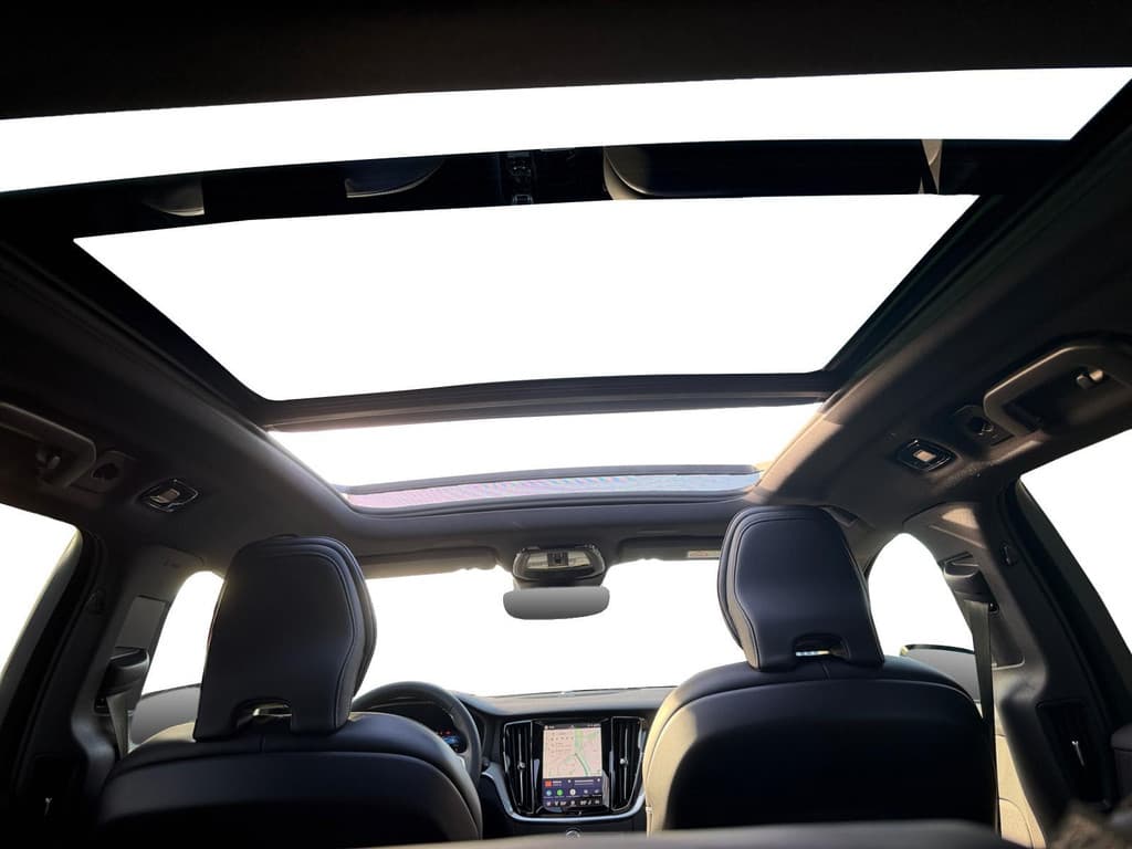 Volvo V60 2.0 T8 Plug-in hybrid AWD Plus Dark — foto 11 van 25