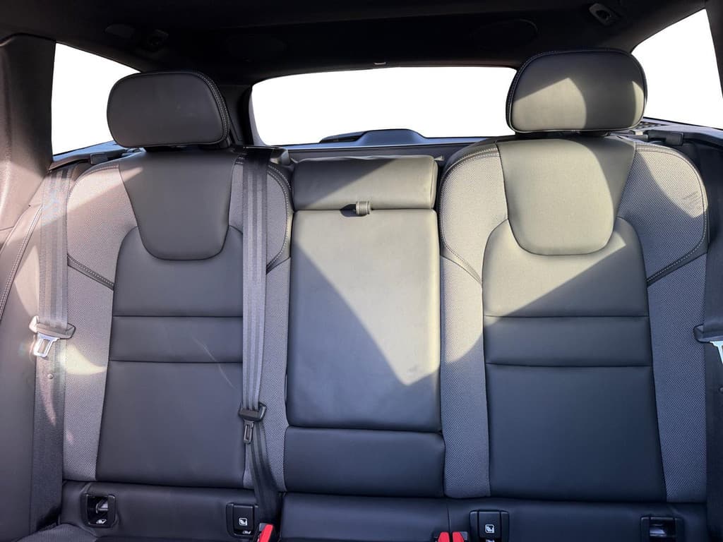 Volvo V60 2.0 T8 Plug-in hybrid AWD Plus Dark — foto 19 van 25