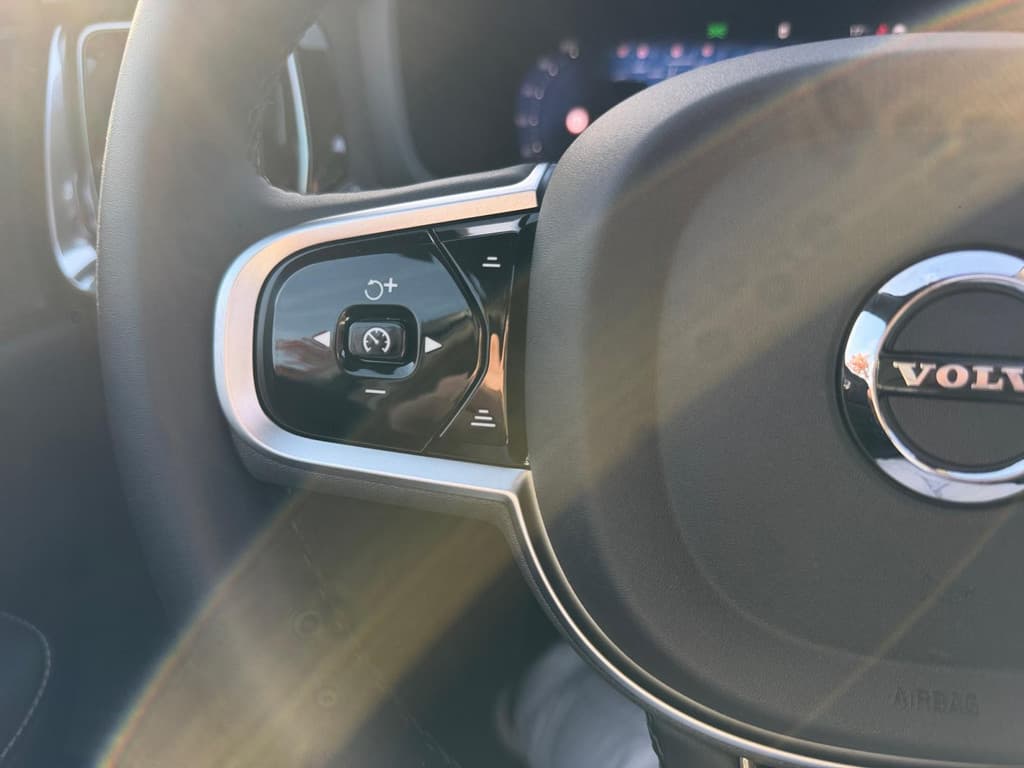 Volvo V60 2.0 T8 Plug-in hybrid AWD Plus Dark — foto 23 van 25