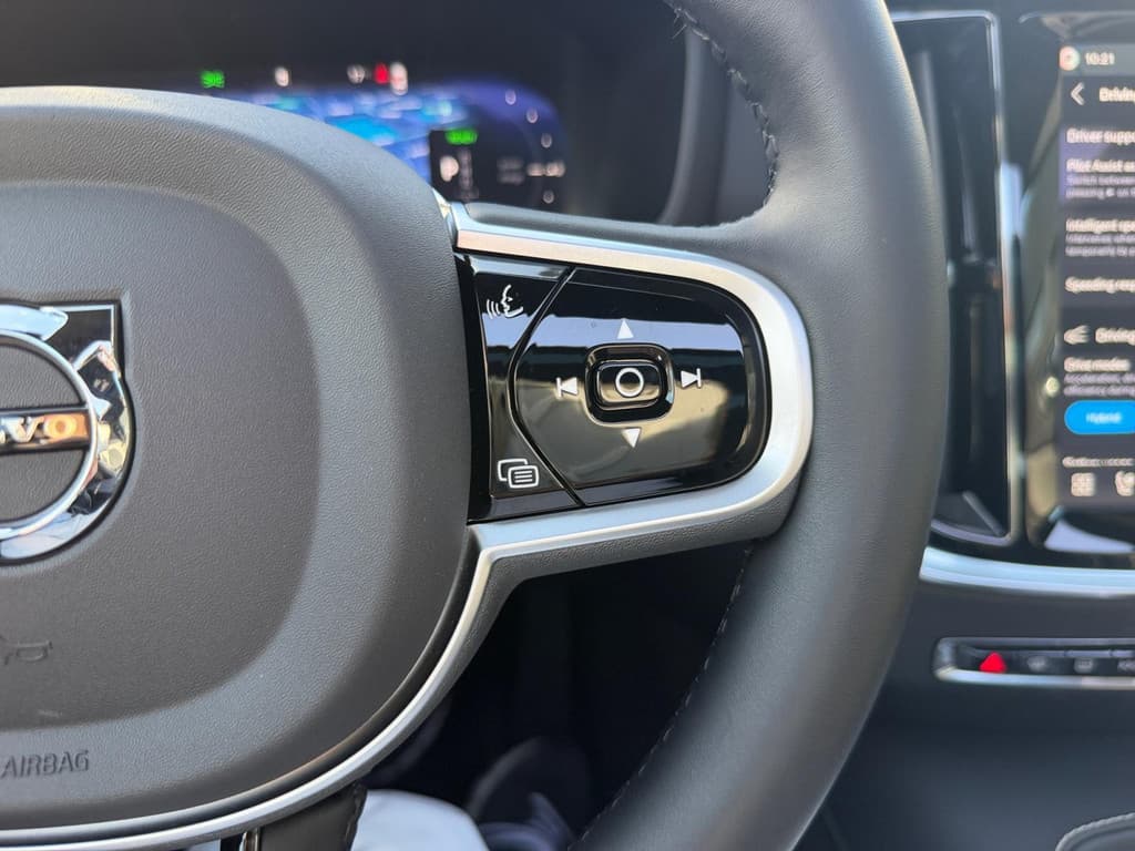 Volvo V60 2.0 T8 Plug-in hybrid AWD Plus Dark — foto 24 van 25