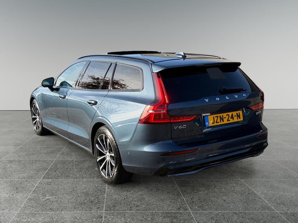 Volvo V60 2.0 T8 Plug-in hybrid AWD Plus Dark — foto 3 van 25