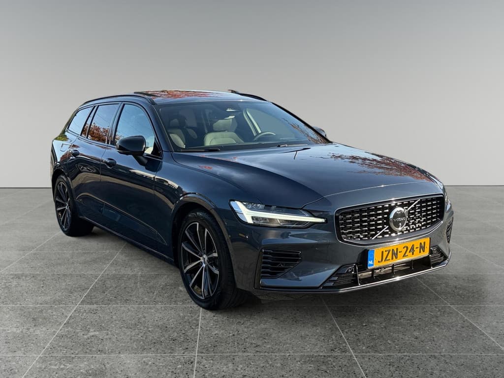 Volvo V60 2.0 T8 Plug-in hybrid AWD Plus Dark — foto 7 van 25
