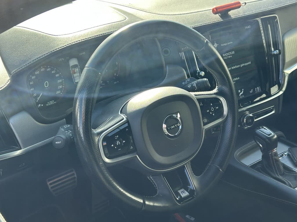 Volvo V90 2.0 D4 R-Design — foto 5 van 19
