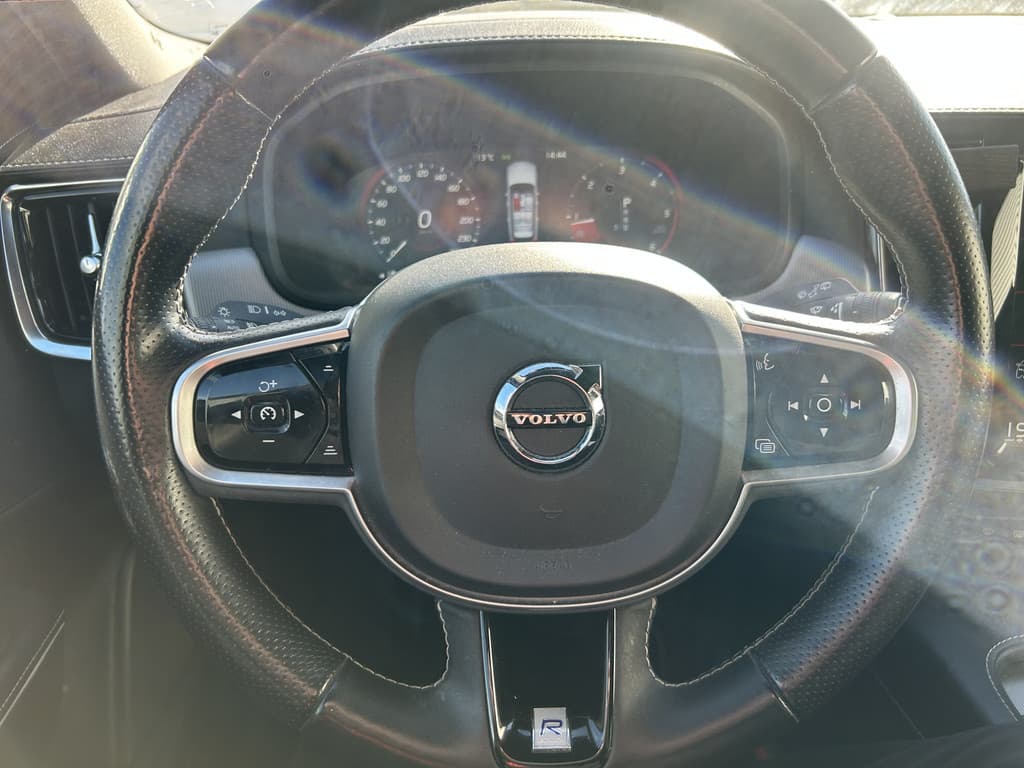 Volvo V90 2.0 D4 R-Design — foto 6 van 19