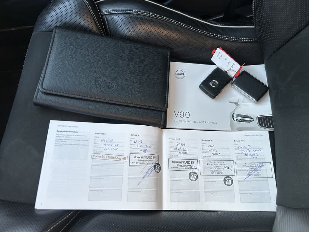 Volvo V90 2.0 D4 R-Design — foto 8 van 19