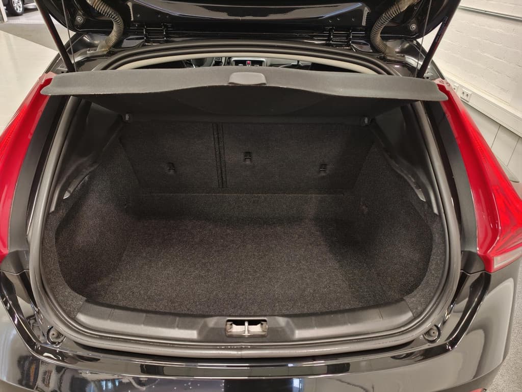 Volvo V40 1.5 T2 Polar+ — foto 11 van 25