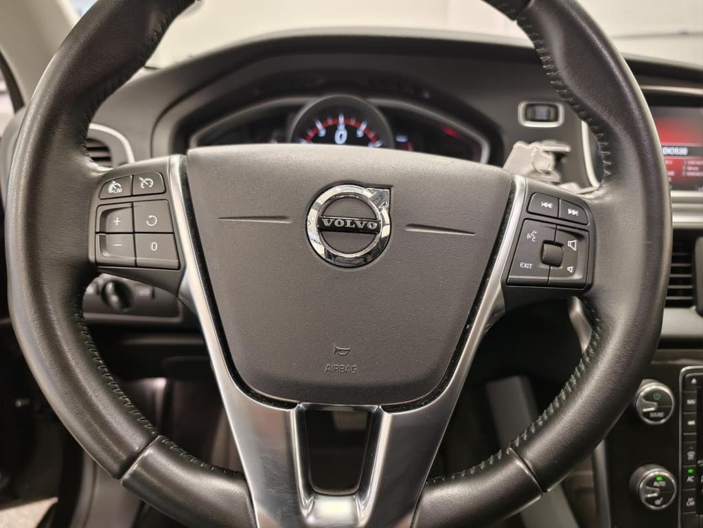 Volvo V40 1.5 T2 Polar+ — foto 12 van 25