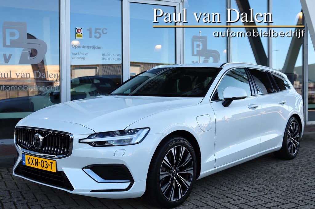 Volvo V60 2.0 T6 Plug-in Hybrid 350PK AWD Plus Bright Trekhaak | Navi | Stoelverw. | Long Range | Electr.klep | Virtual Cockp. | Adapt cruise | 18 inch Lm | — foto 1 van 25
