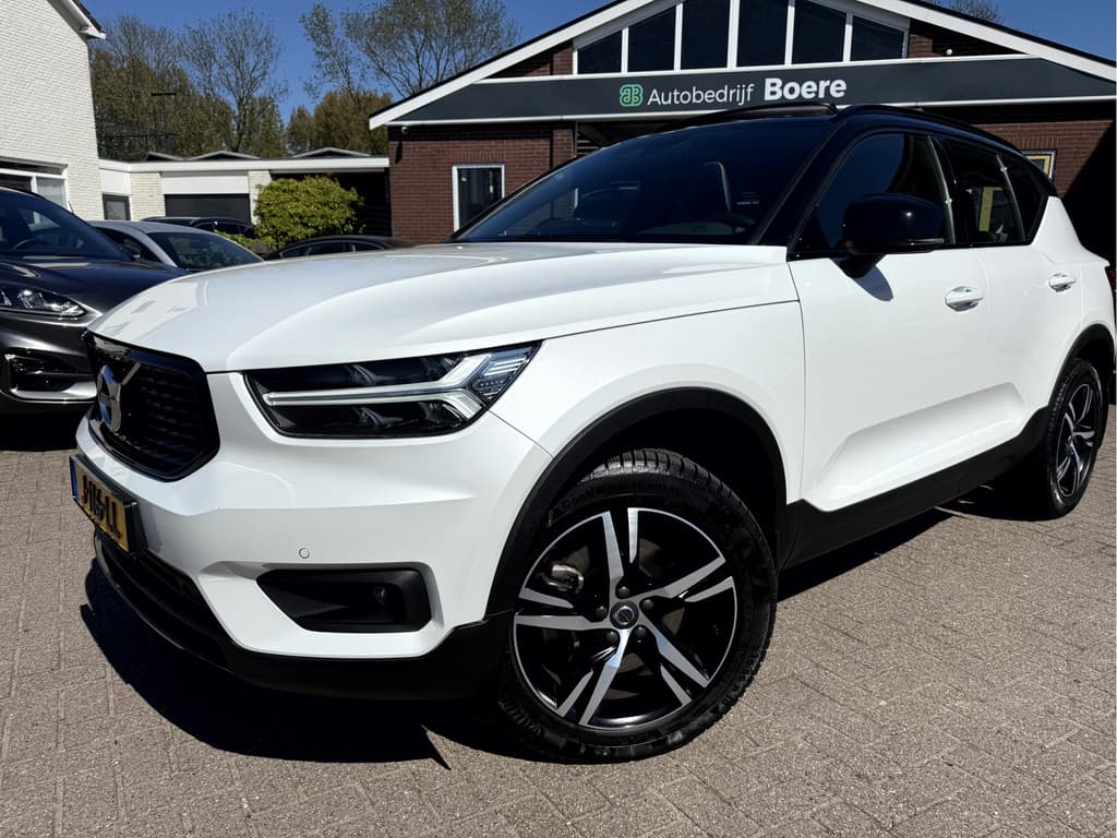 Volvo XC40 2.0 B4 200pk R-Design — foto 1 van 22