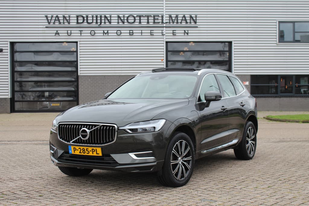 Volvo XC60 2.0 T8 Twin Engine AWD Inscription — foto 1 van 25