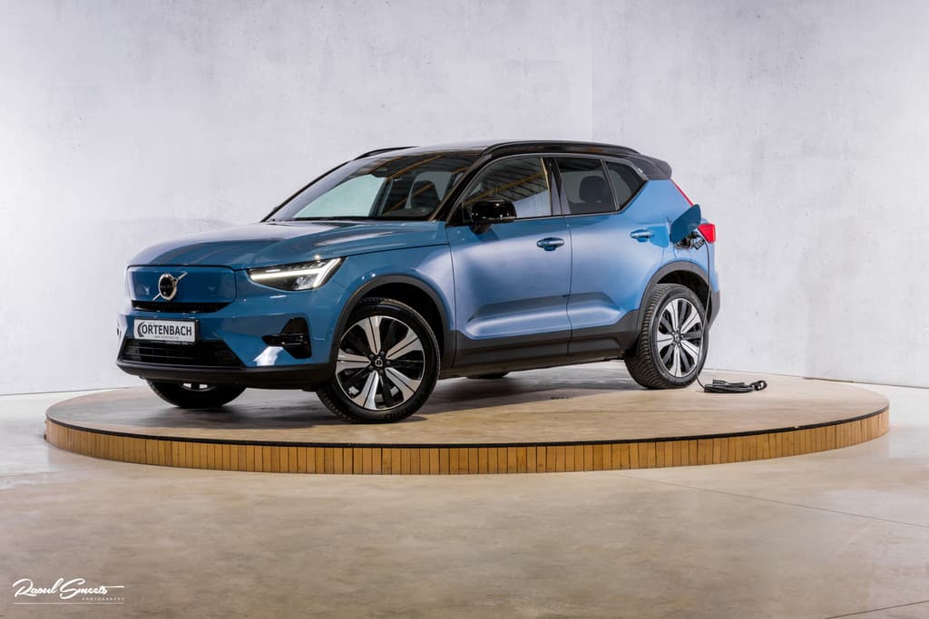 Volvo XC40 Recharge Ultimate 70 kWh — foto 1 van 25