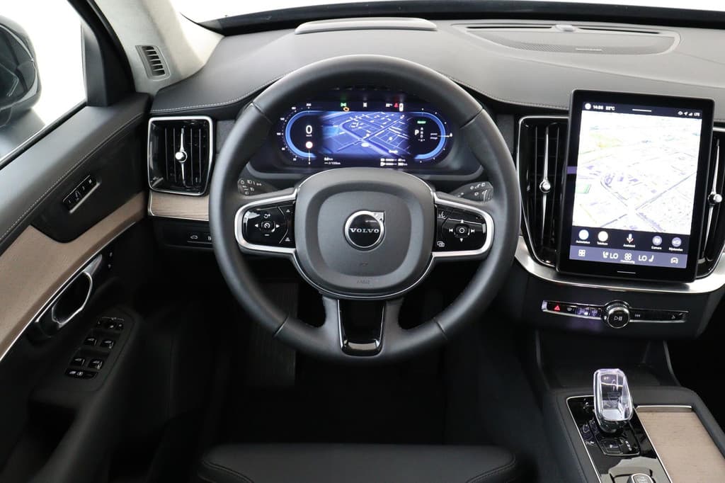 Volvo XC90 II T8 RECHARGE AWD ULTRA BRIGHT — foto 2 van 25