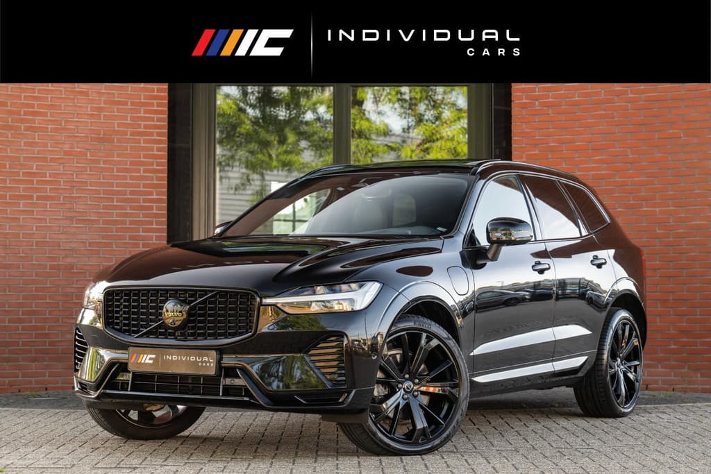 Volvo XC60 2.0 T6 AWD Black Edition Pano 360° Trekhaak H/K — foto 1 van 25