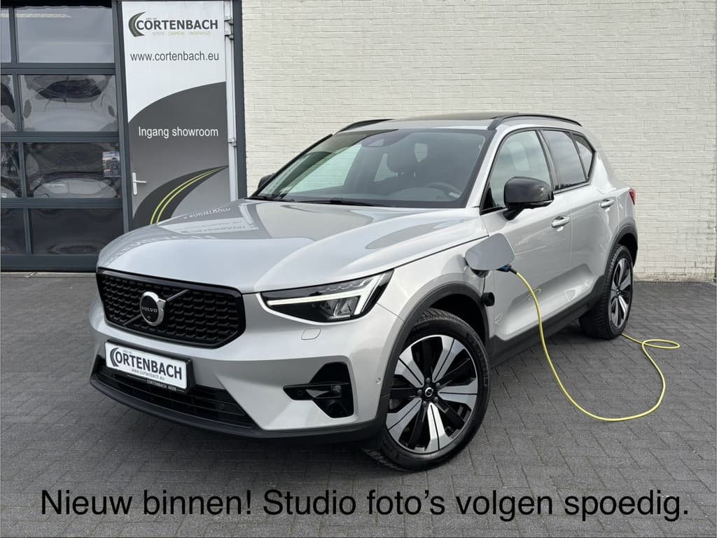 Volvo XC40 1.5 T5 Plug-in hybrid Ultimate Dark — foto 1 van 8
