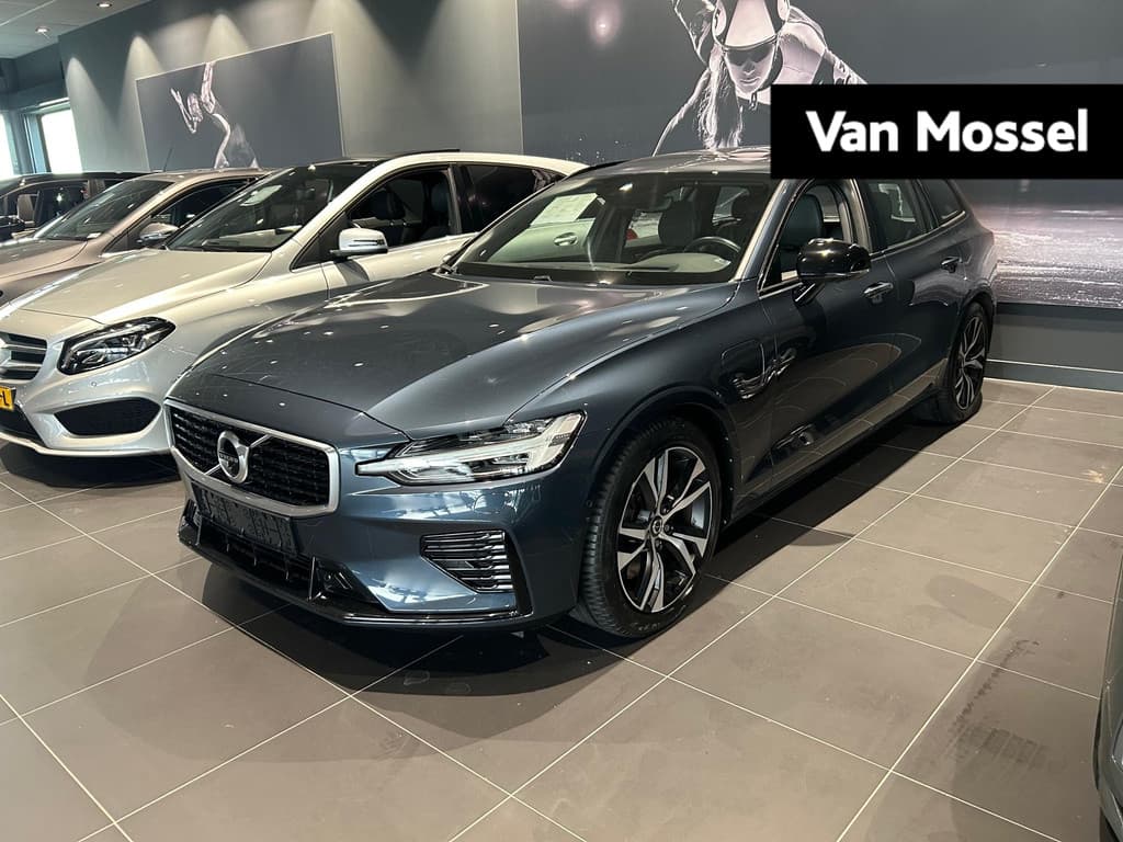 Volvo V60 2.0 T8 Twin Engine AWD R-Design — foto 1 van 8