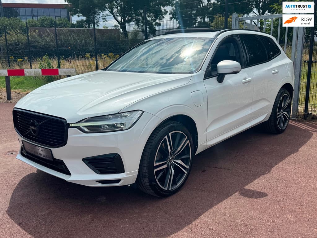Volvo XC60 2.0 T8 Twin Engine AWD R-Design Panodak Luchtvering LED 21inch — foto 1 van 25