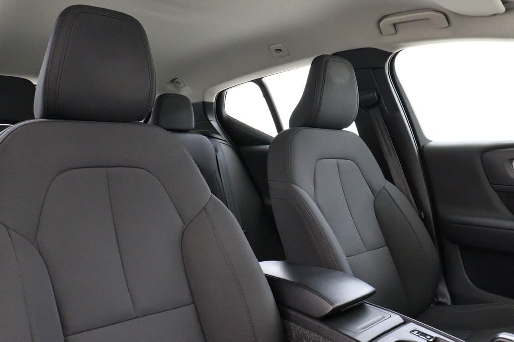 Volvo XC40 T2 AUT. MOMENTUM — foto 12 van 25