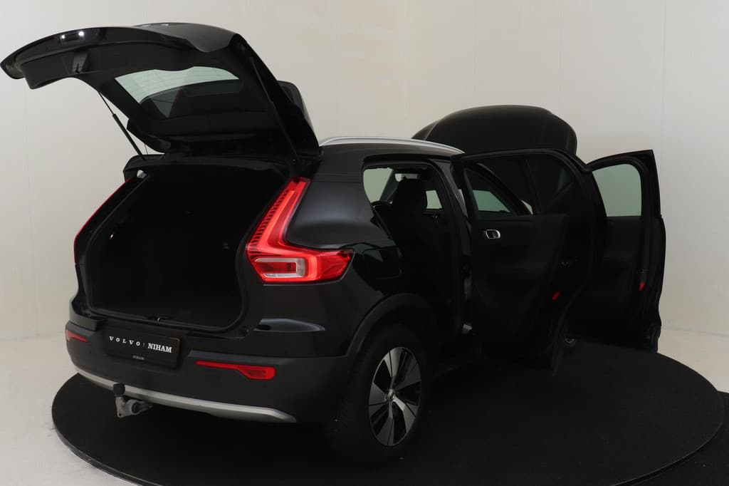 Volvo XC40 T2 AUT. MOMENTUM — foto 19 van 25