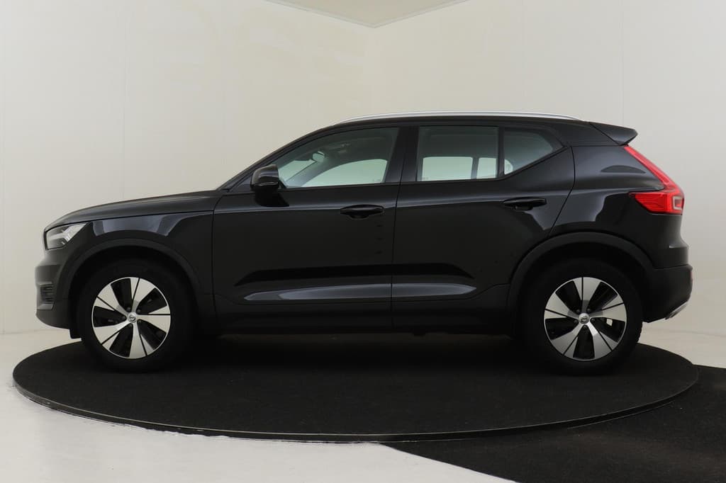 Volvo XC40 T2 AUT. MOMENTUM — foto 7 van 25