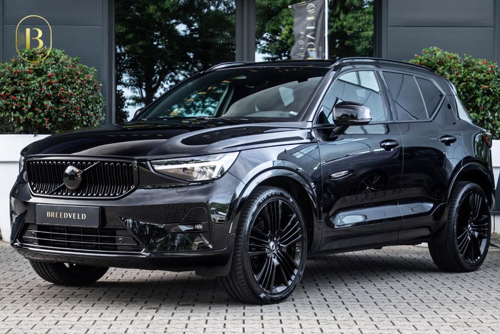 Volvo XC40 2.0 B3 Core — foto 1 van 25