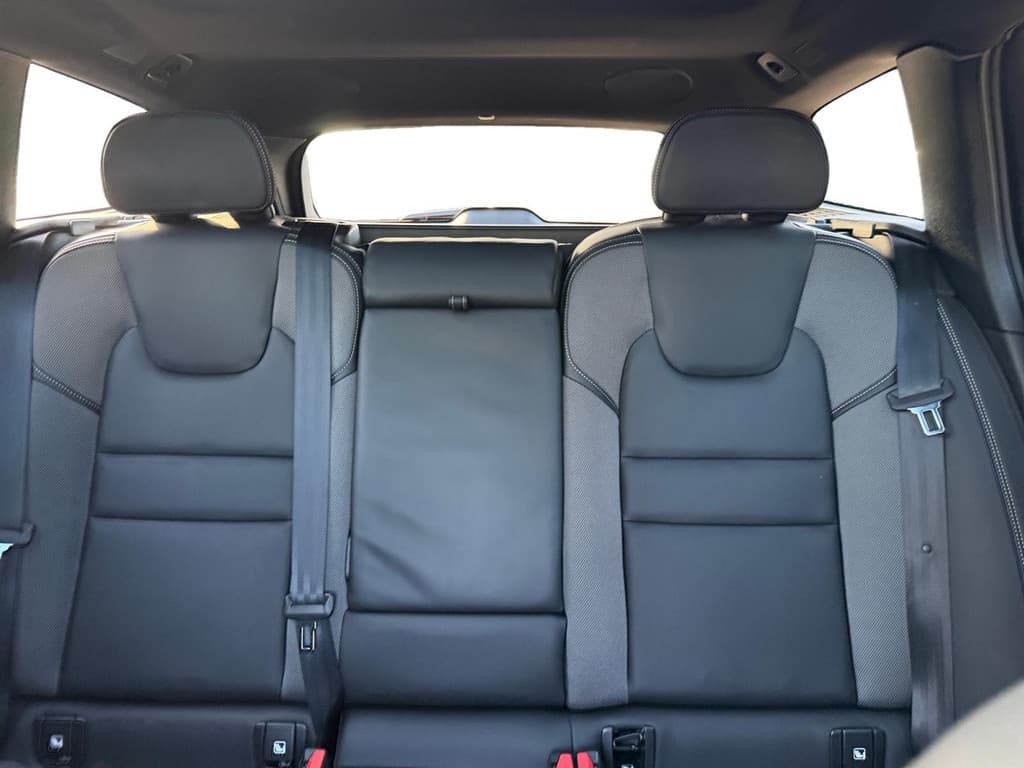 Volvo V60 2.0 T8 Plug-in hybrid AWD Plus Dark — foto 19 van 25