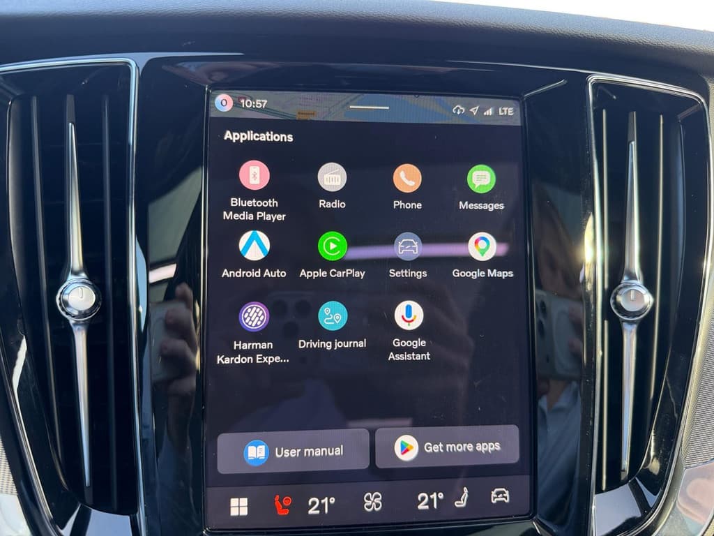 Volvo V60 2.0 T8 Plug-in hybrid AWD Plus Dark — foto 21 van 25