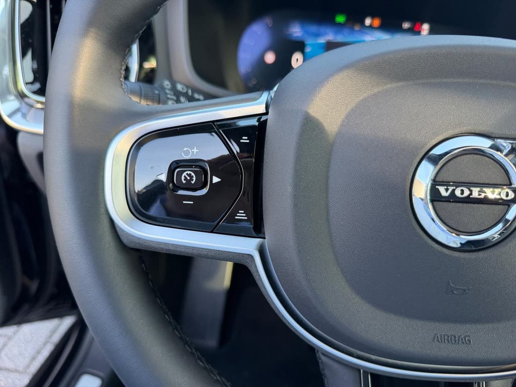 Volvo V60 2.0 T8 Plug-in hybrid AWD Plus Dark — foto 23 van 25