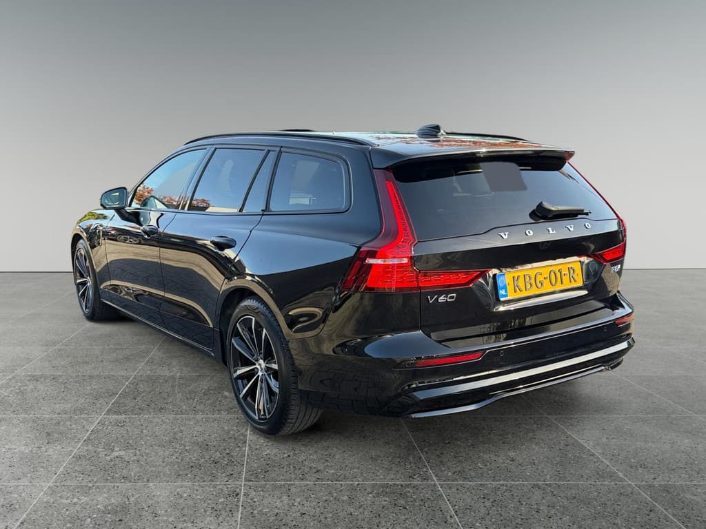 Volvo V60 2.0 T8 Plug-in hybrid AWD Plus Dark — foto 3 van 25
