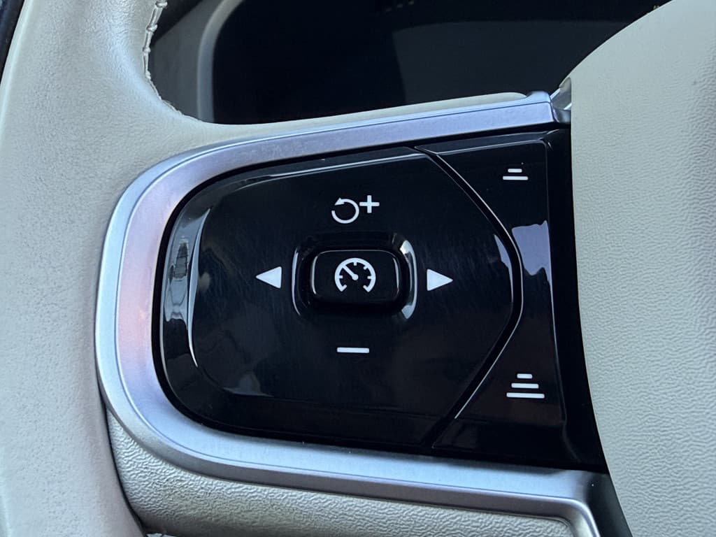 Volvo XC60 BWJ 2023 2.0 T6 Plug-in hybrid 357 PK AWD Plus Black Edition — foto 18 van 25