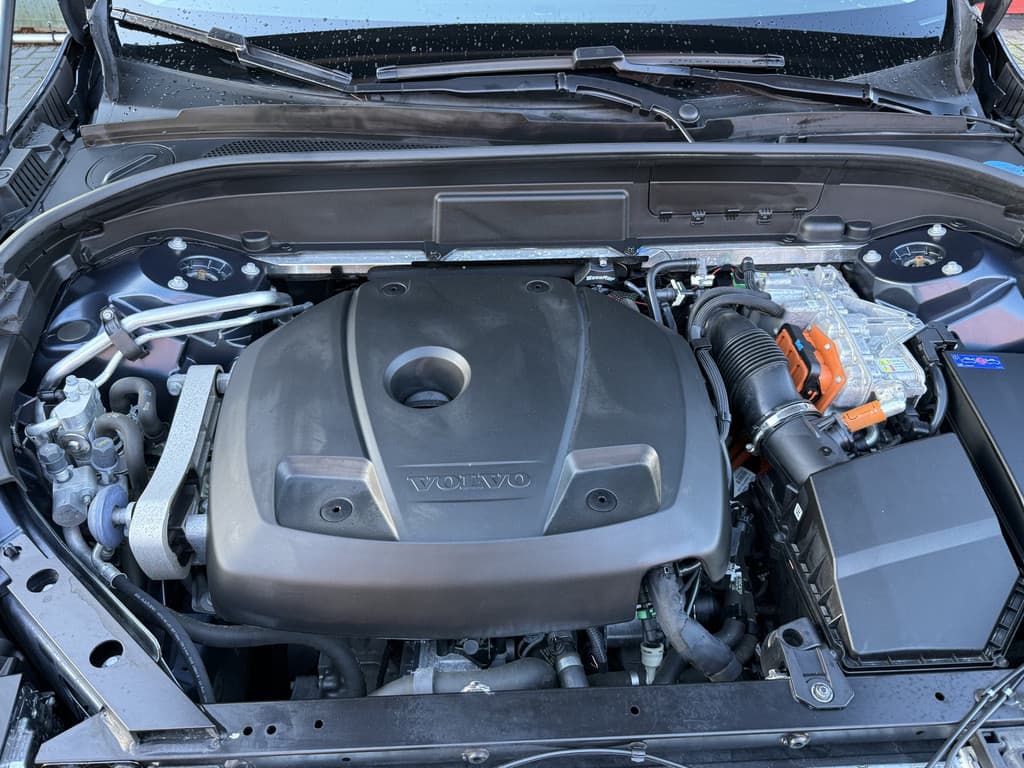 Volvo XC60 BWJ 2023 2.0 T6 Plug-in hybrid 357 PK AWD Plus Black Edition — foto 5 van 25