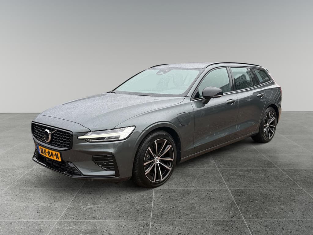 Volvo V60 2.0 T6 Plug-in hybrid AWD Plus Dark — foto 1 van 25
