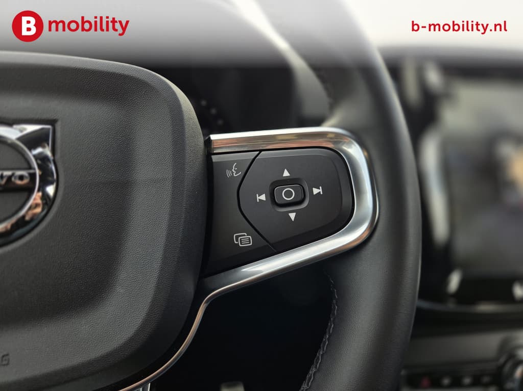 Volvo XC40 Recharge Pro Trekhaak 1500kg SOH 96% Panoramadak NL Auto! — foto 22 van 25