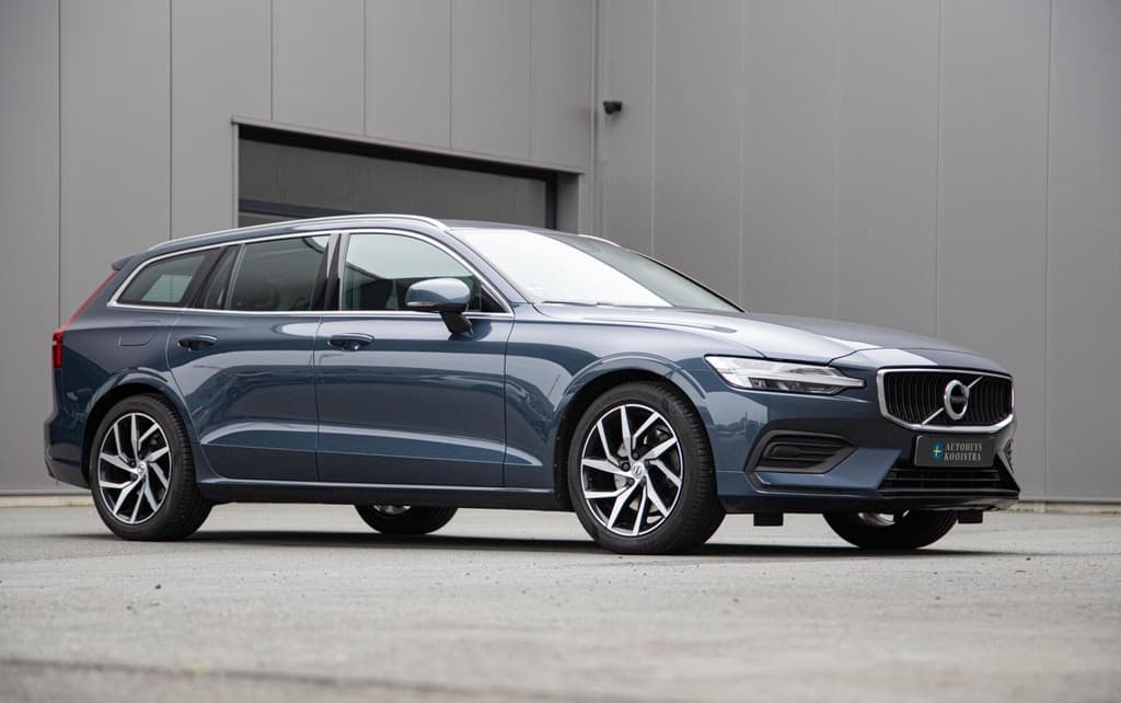 Volvo V60 2.0 T4 Momentum Pro Ori.NL|Trekhaak|Carplay|2e Eig — foto 2 van 21