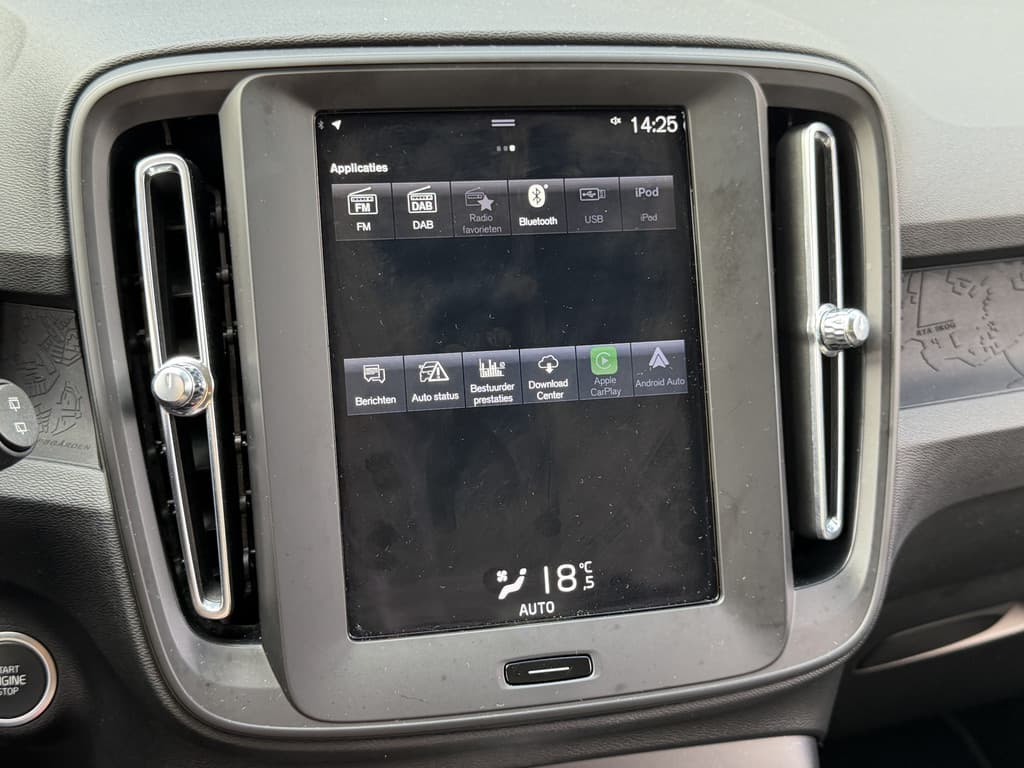Volvo XC40 BWJ 2022 | 1.5 130PK T2 Momentum Core — foto 13 van 25