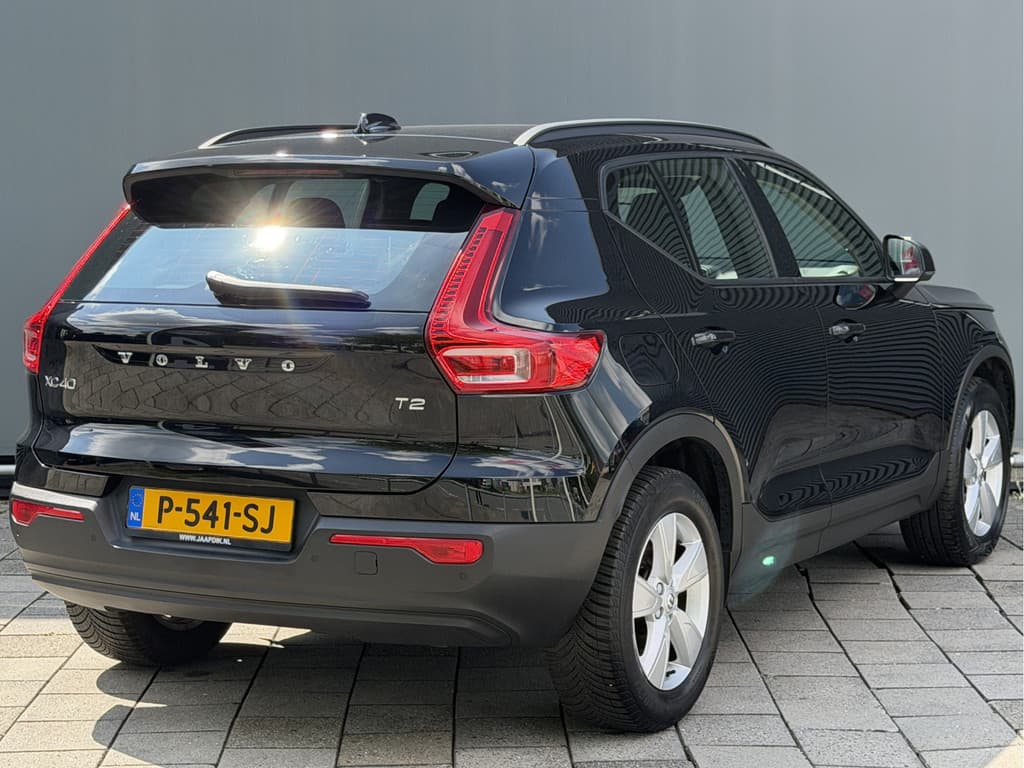Volvo XC40 BWJ 2022 | 1.5 130PK T2 Momentum Core — foto 2 van 25
