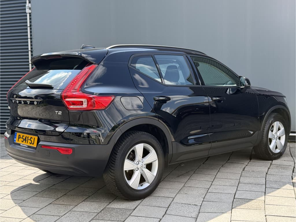Volvo XC40 BWJ 2022 | 1.5 130PK T2 Momentum Core — foto 24 van 25